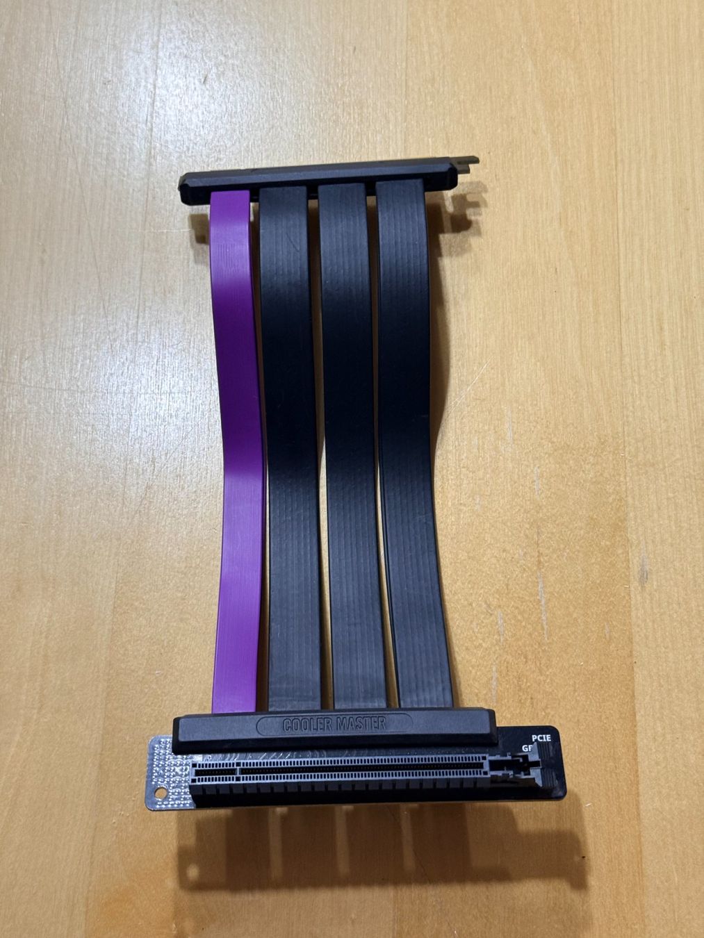 Elektronikbauteile: Cooler Master, Riser Cable PCIe 4.0 – Gebraucht aus St. Gallen von JimmyGPT