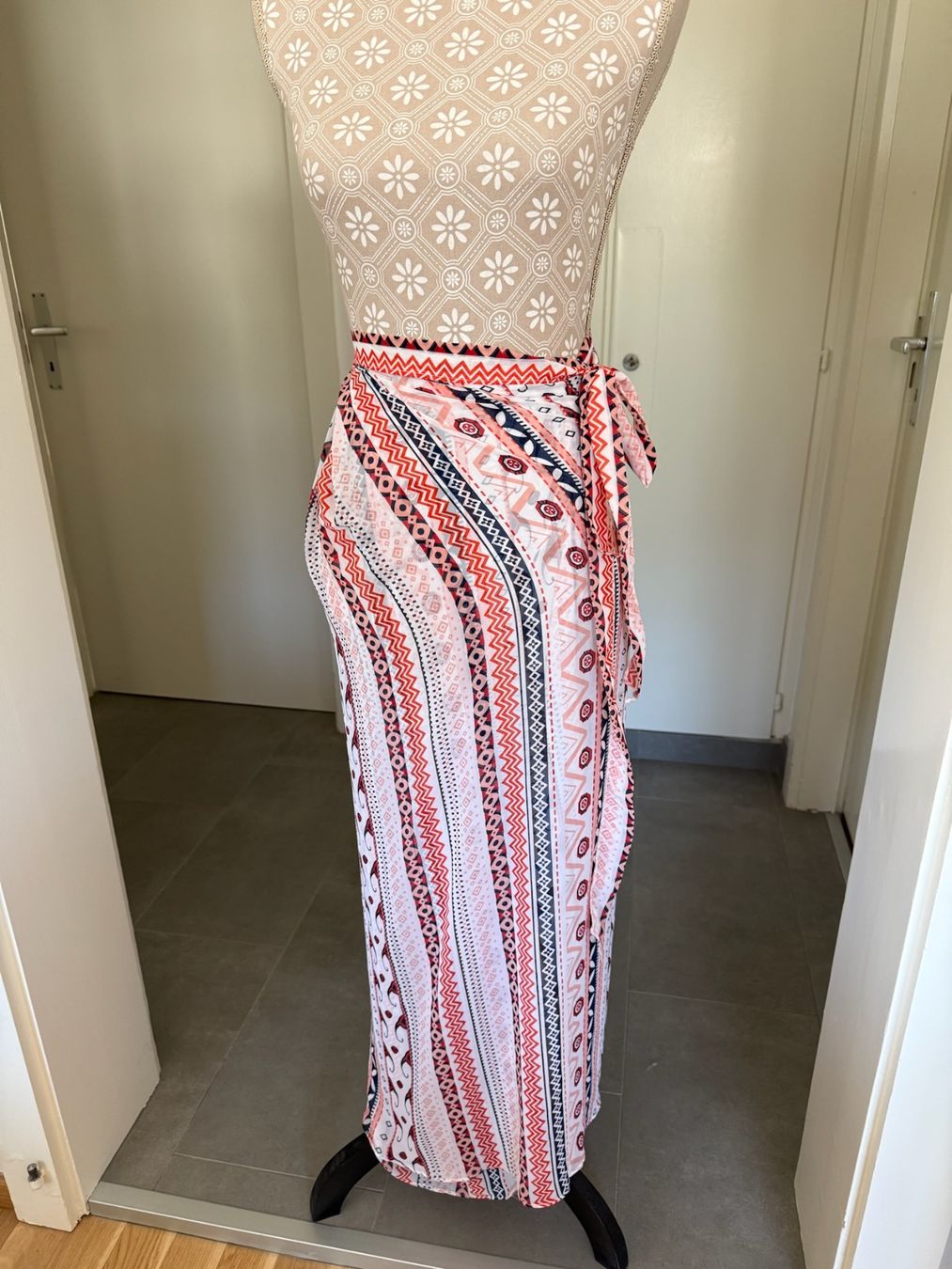 Costumi da bagno & Bikini: Jupe - Pareo – Usato da Sion venduto da accroshoes
