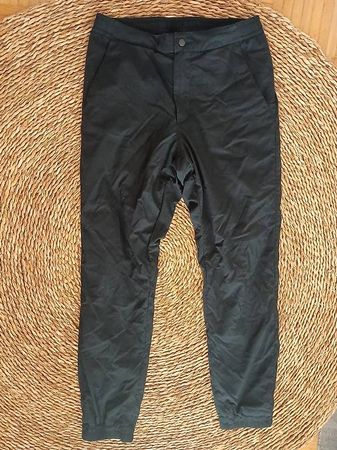 Warme Outdoor-Hose von Uniqlo