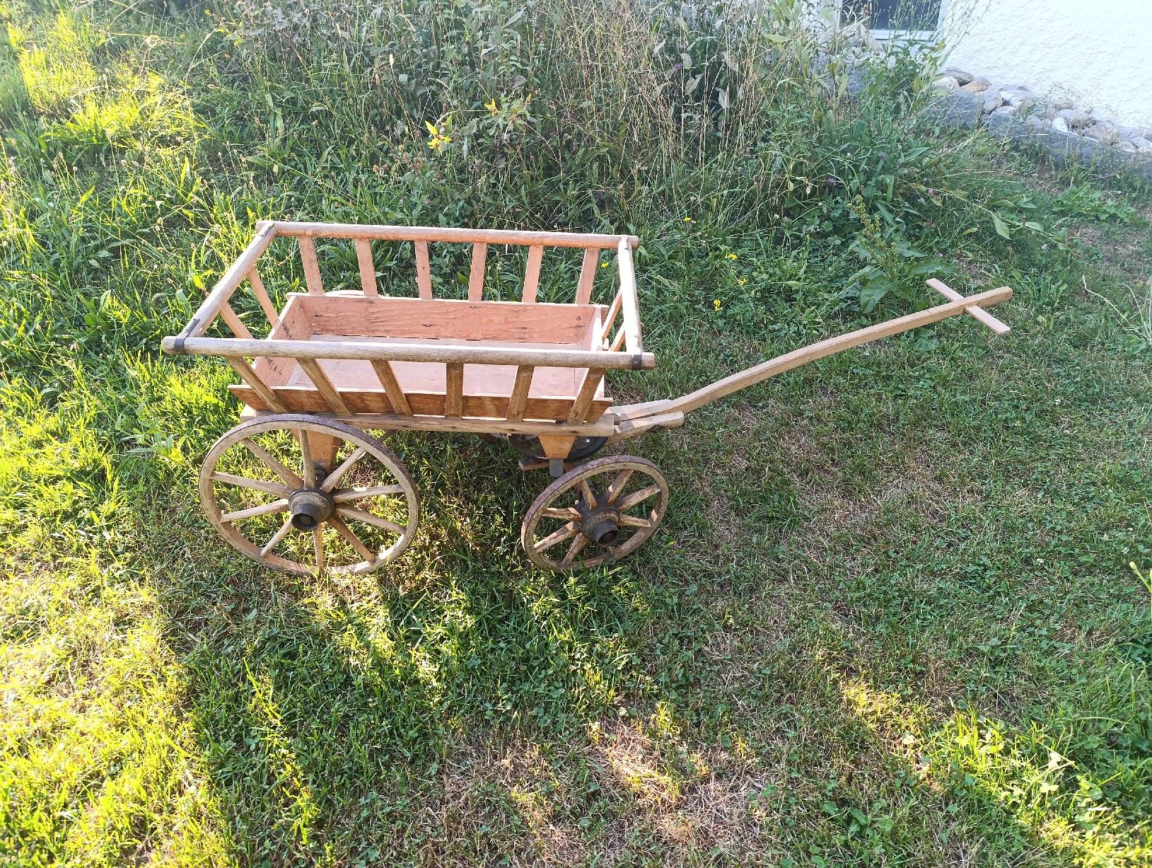 Remorques: Antiker Holz-Handwagen mit Speichenrädern – D'occasion à Münchwilen TG par siboli 1