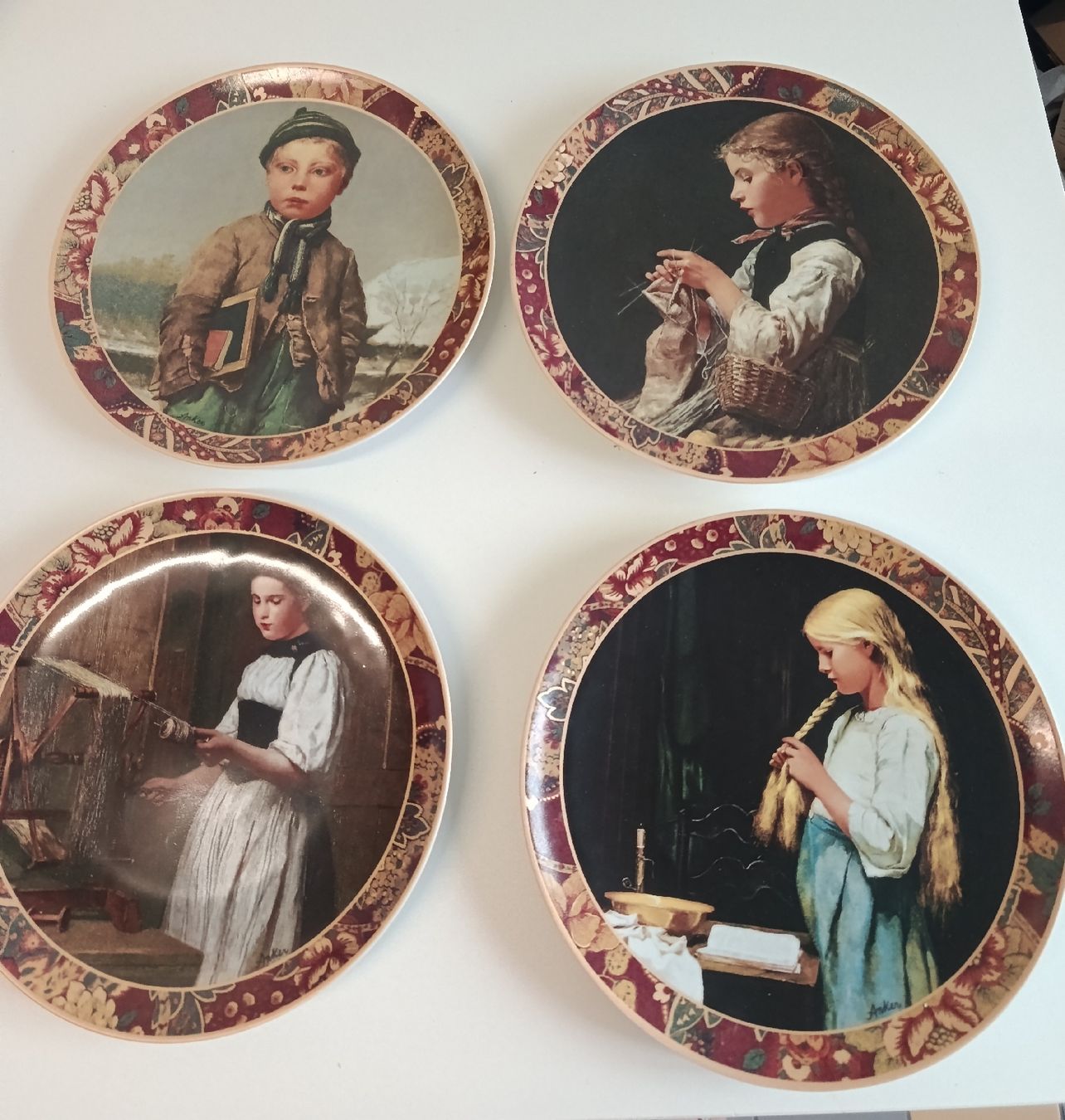 Teller: Assiettes de collection  – Gebraucht aus La chaux de fonds von ton_79f7