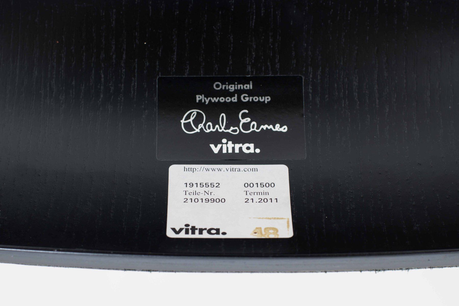 Poltrone: Vitra LCM Sessel mit Leder von Charles & Ray Eames – Usato da Zürich venduto da STUZH38 8