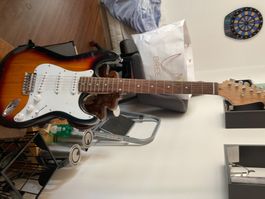 Günstige E-Gitarre im Stratocaster-Stil zu verkaufen!