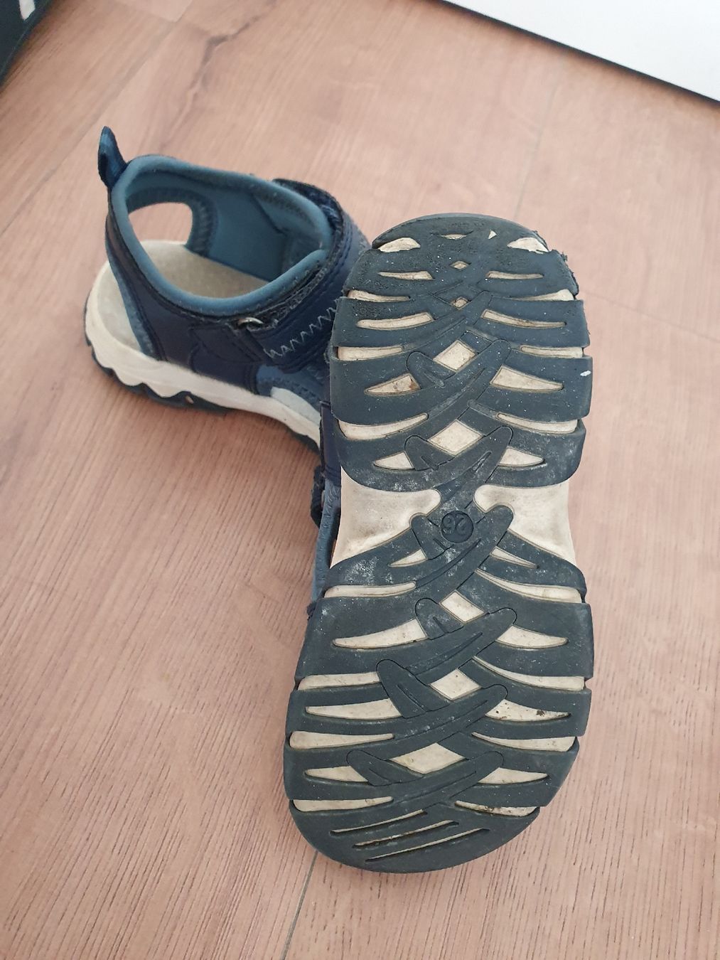 Scarpe per ragazzi: Schöne Sandalen Gr 26 – Usato da Niederönz venduto da STI88 1