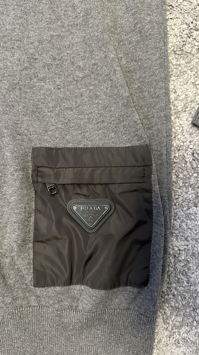 Pullover & Sweatshirts: Pullover von Prada L – Neu (gemäss Beschreibung) aus Biel/Bienne von Zerim 1