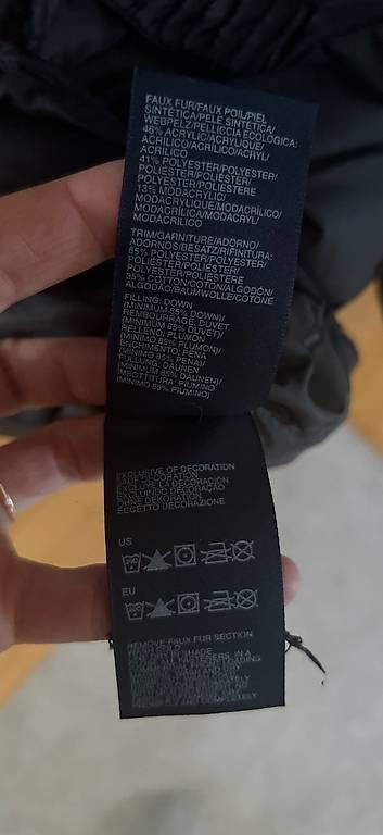 Giacche: TOMMY HILFIGER Daunenjacke schwarz M – Usato da Basel venduto da Findus78 4