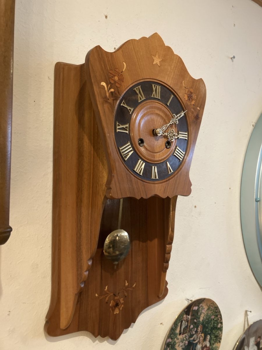 Orologi da terra & Orologi da parete: Brienzer Zyt  – Usato da Erlenbach im Simmental! venduto da Simmentaler-Perlen 2