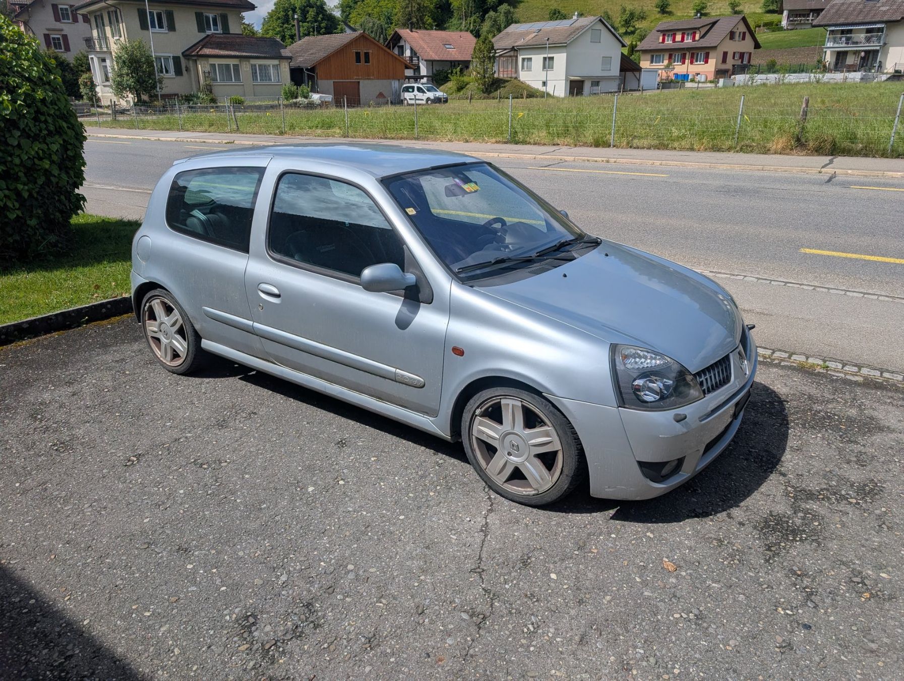 Renault Automobili: Renault Clio 2 Sport 124kW – Usato da Teufenthal AG venduto da FlameHaze 1