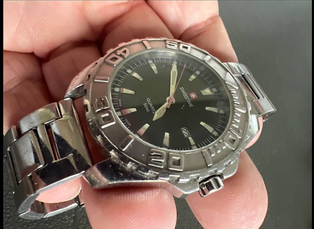 Orologi: Swiss Time 42 mm Quartz  – Usato da Bern venduto da majorel 2