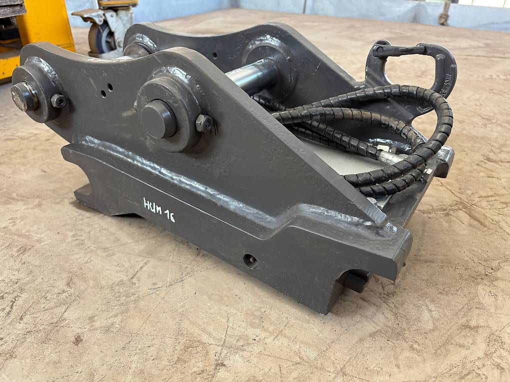 Escavatori: Schnellwechlser Adapter HUM16 hydraulisch – Usato da Rothenthurm venduto da FHS6418 2