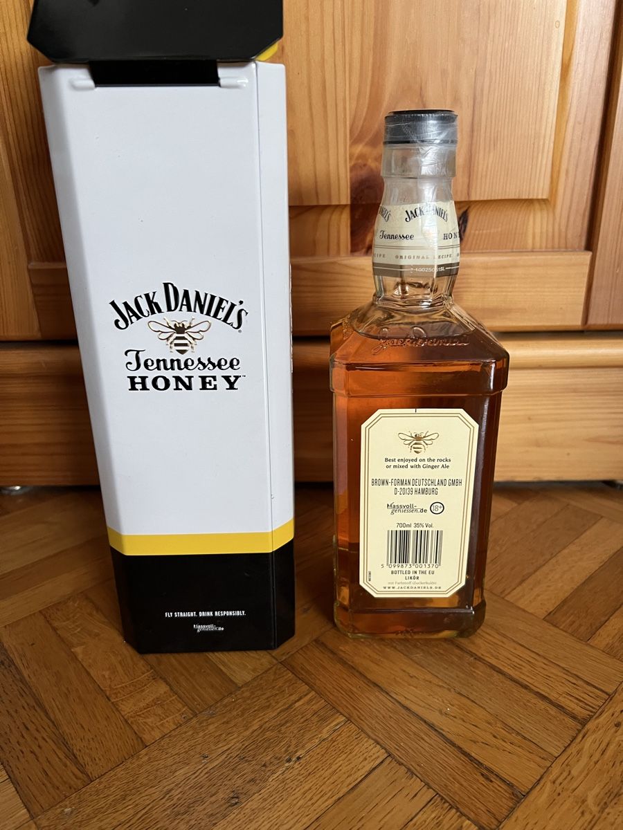 Jack Daniels Spirituosen: Jack Daniels Honey 35% vol. – Gebraucht aus Basel von veralt 1