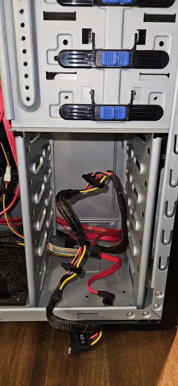 PC: COOLER MASTER Computer – Usato da Arch venduto da Stefanm18 4