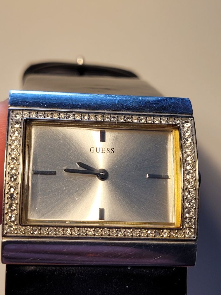 Guess Orologi: GUESS Stainless Steel - VINTAGE – Usato da Kreuzlingen venduto da glo_yg6c 1