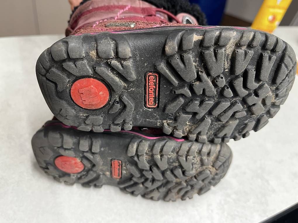 Scarpe per ragazzi: Kinderschuhe / Winterstiefel Gr. 20 – Usato da Goldiwil (Thun) venduto da Sarahrohrer 1