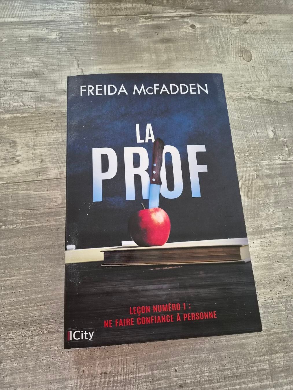 Libri: La prof : Freida Mcfadden – Nuovo (secondo la descrizione) da Loc venduto da amazine84