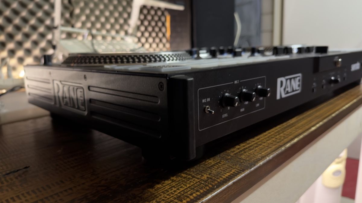 Rane Console di mixaggio: RANE Performer Mischpult Serato integriert – Nuovo (secondo la descrizione) da Sarmenstorf venduto da lyo_9hqh 4