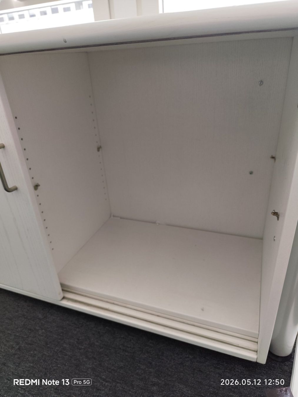 Armadi: Sideboard mit Schiebetür, abschliessbar, 140cm breit – Usato da Zürich venduto da Monamohn7 2