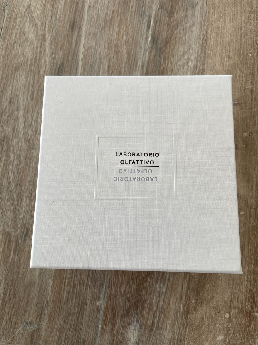 Laboratorio Olfattivo Profumi & Eau de Toilette: Laboratorio Olfattivo - Need_U Eau de Parfum, fast voll – Usato da Bronschhofen venduto da Sommernacht03 1