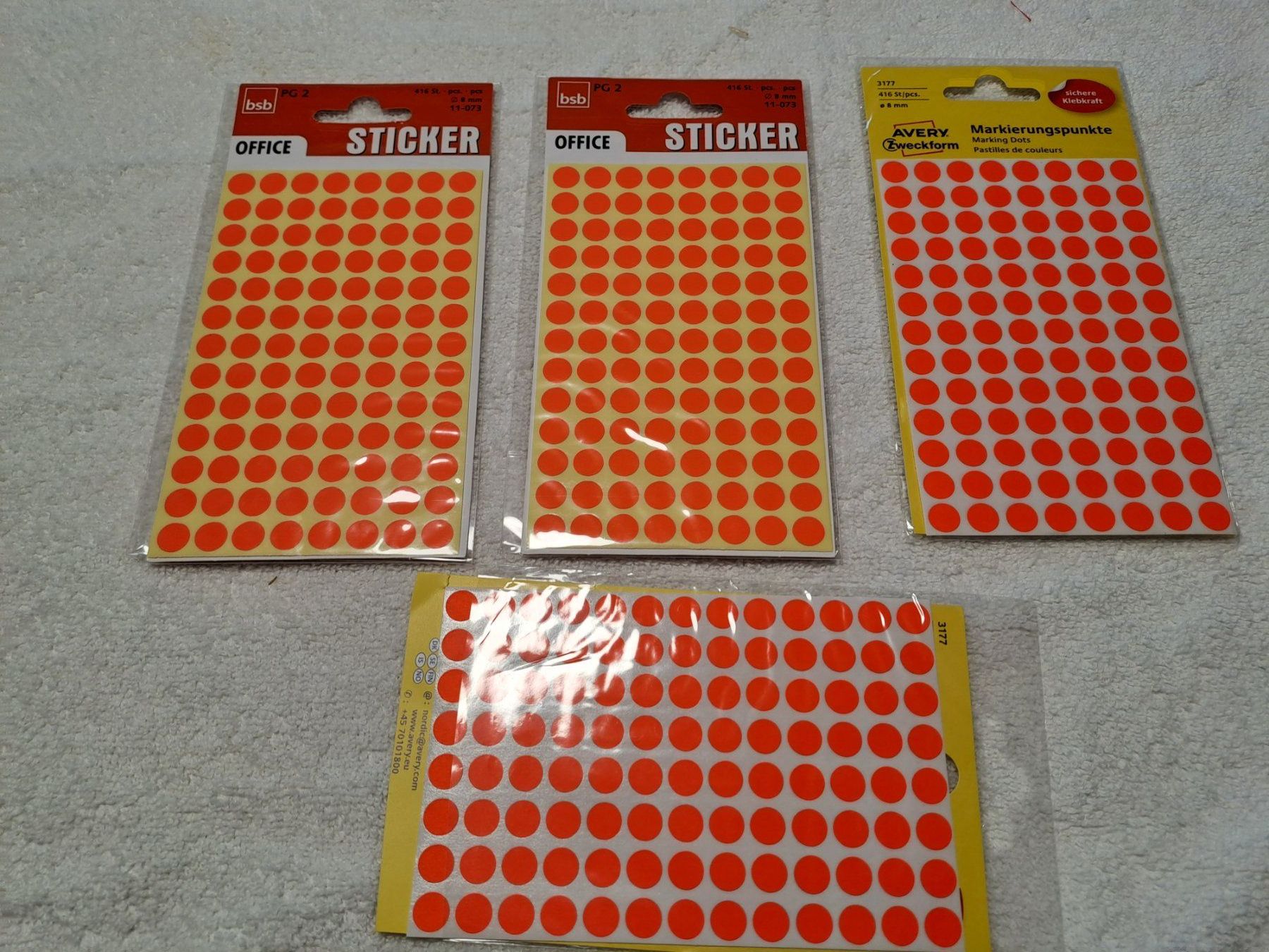 Sticker: 4 Pakete Markierungspunkte in rot – Nuovo (secondo la descrizione) da Tuttwil venduto da wolleundstoff