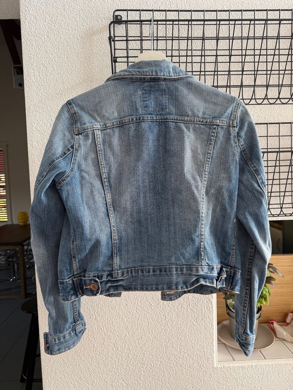 H&M Jacken: H&M Jeansjacke – Gebraucht aus Worb von le_castor 2