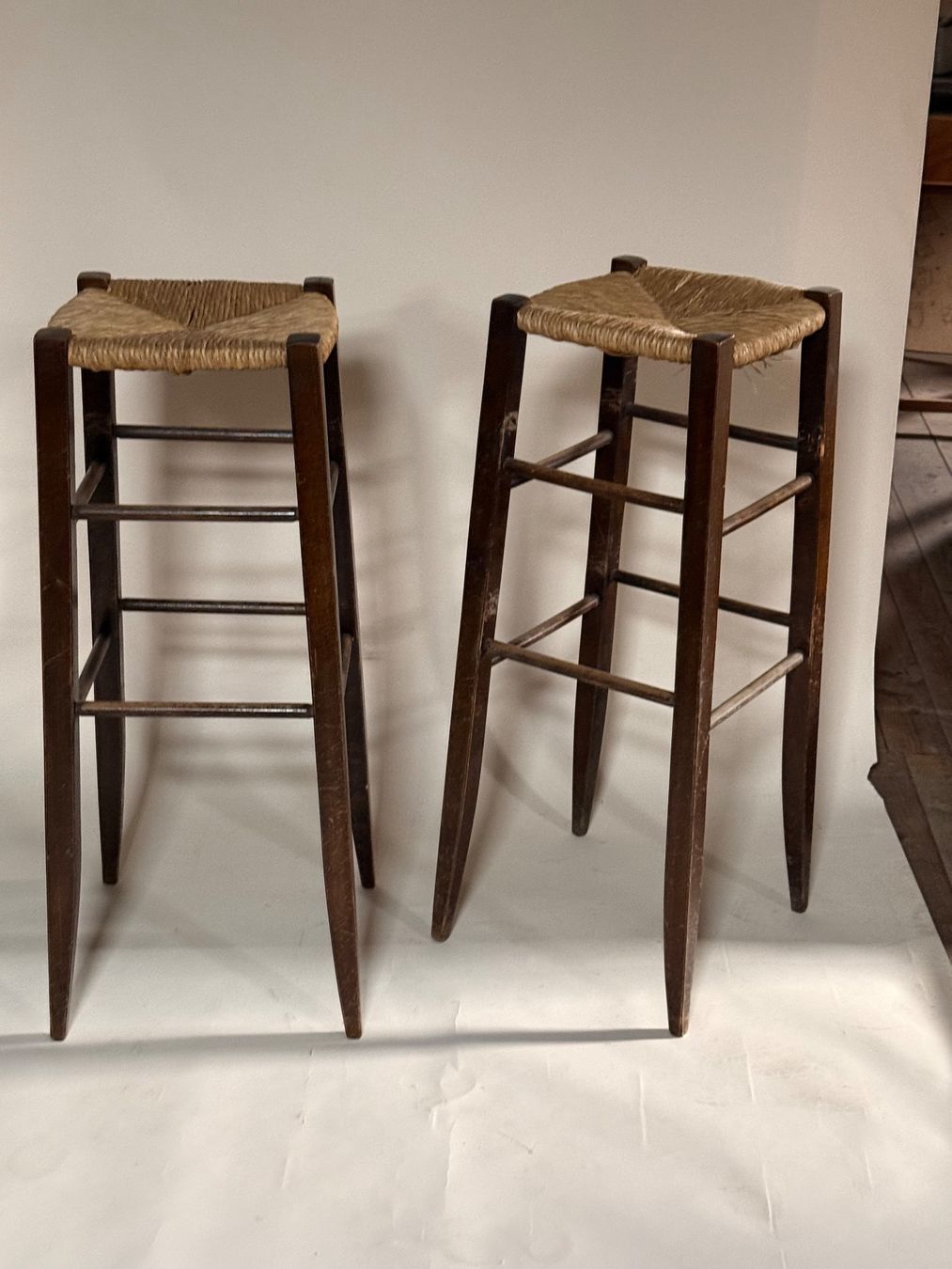 Tabourets: Barhocker mit Korbsitz 2 Stck. – D'occasion à Zürich par El-Ga 1
