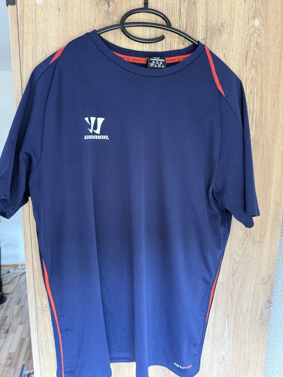 T-shirts: T shirt warrior – D'occasion à Renan BE par Meh1983