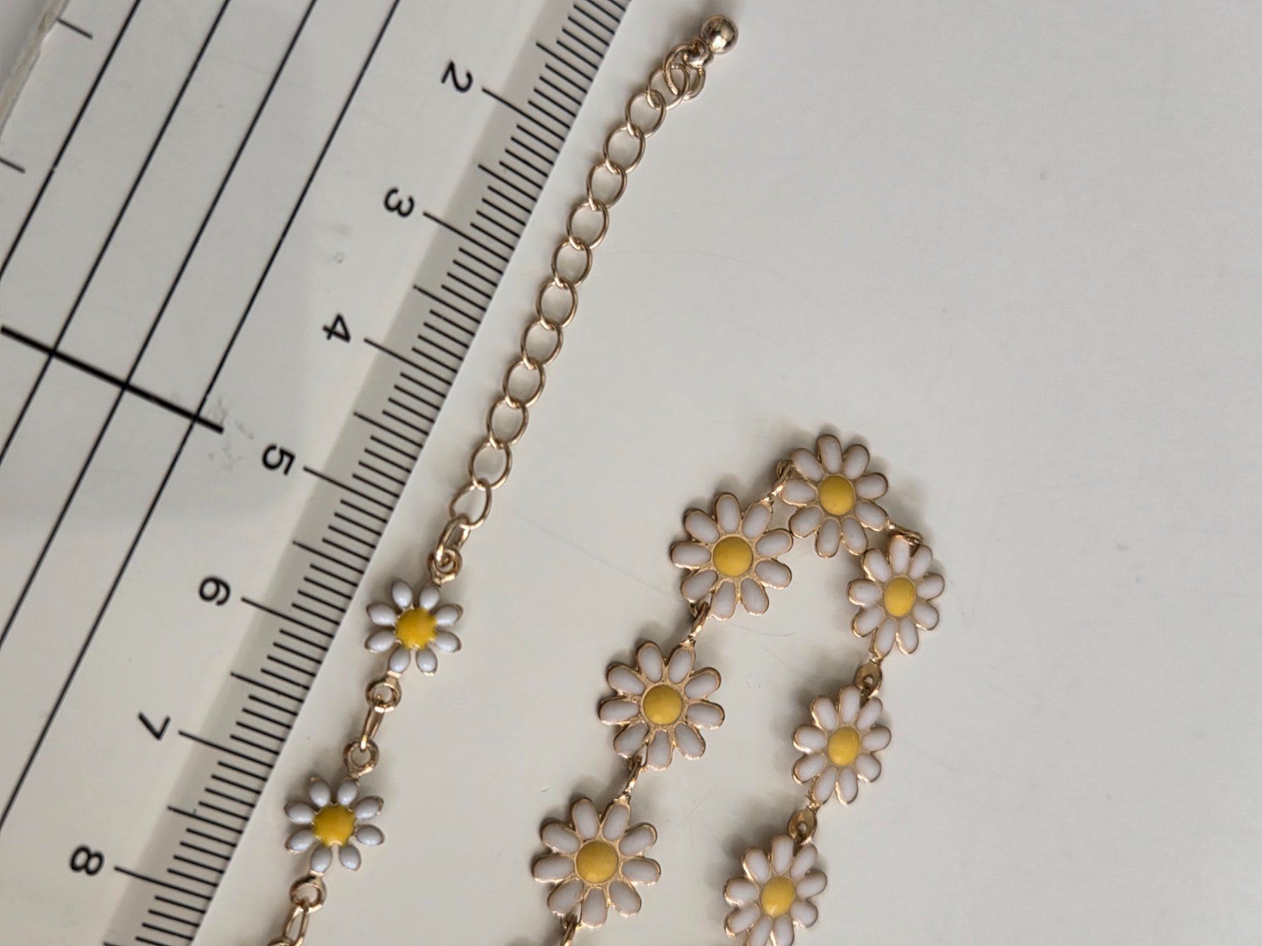 Colliers: Gänseblümchen, Hals/Handkette, Modeschmuck – D'occasion à Liestal par ITOlio 4