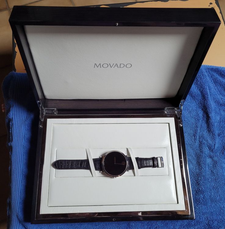 Movado Montres: Movado 60 th – Neuf avec emballage d'origine à Lufingen par parabolica 5