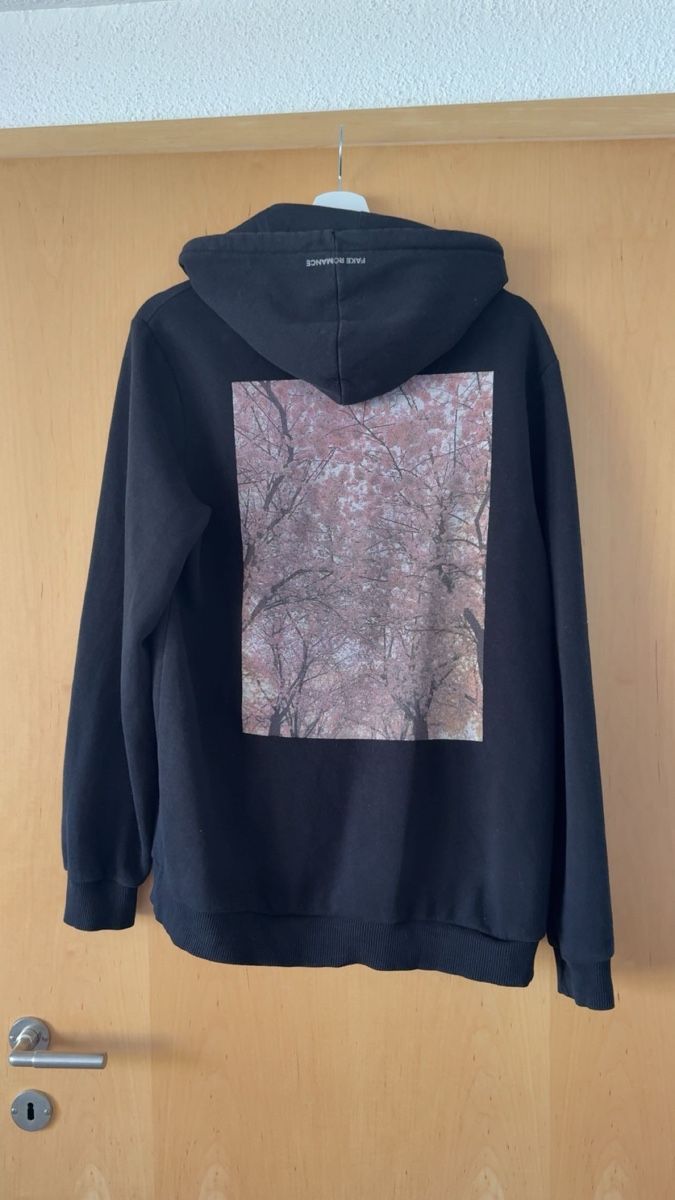 Maglioni & Felpe: Hoodie Unisex – Usato da Wilen (Sarnen) venduto da aninaschwab 3
