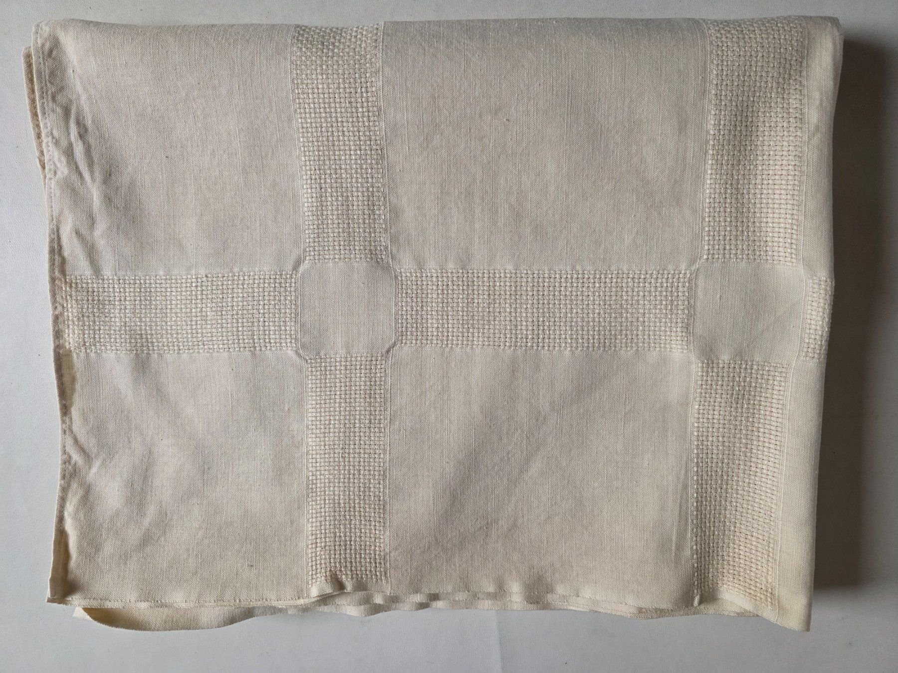 Altra biancheria da tavola: Letzte Gelegenheit / Tischdecke 132 x 170 cm vanillefarbig – Usato da Riehen venduto da robs2026 3