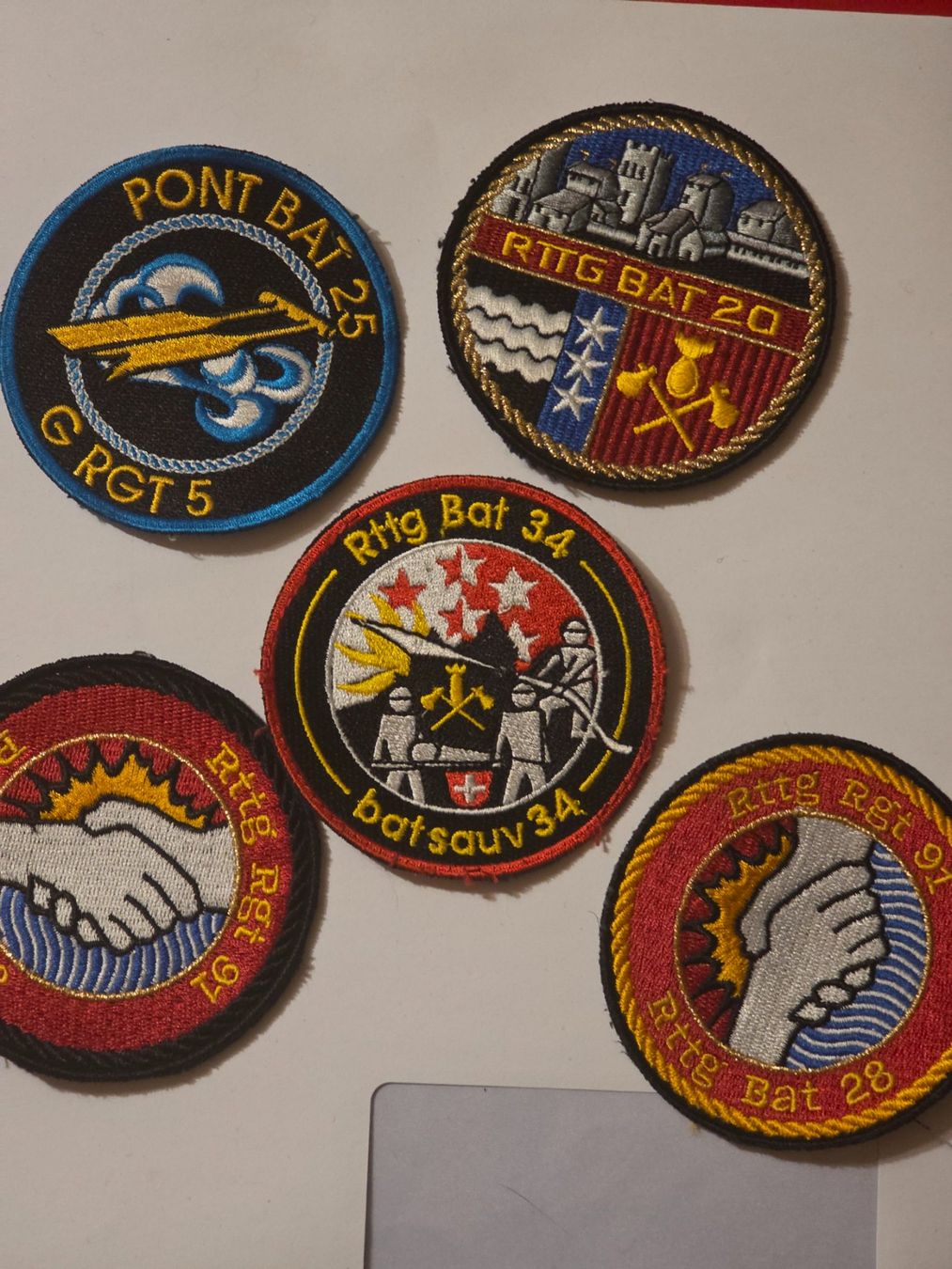 Schweizer Armee Plaketten & Abzeichen: 5 Rettung Abzeichen A 95 Original – Gebraucht aus Prangins von AdjEM08