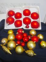 27 Kugeln aus Glas und Kunststoff