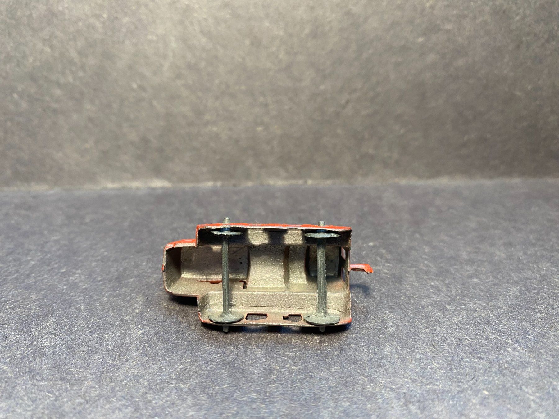 Giocattoli: Kleiner Raupenschlepper Japan – Usato da Spiez venduto da Mlandcruiser 9