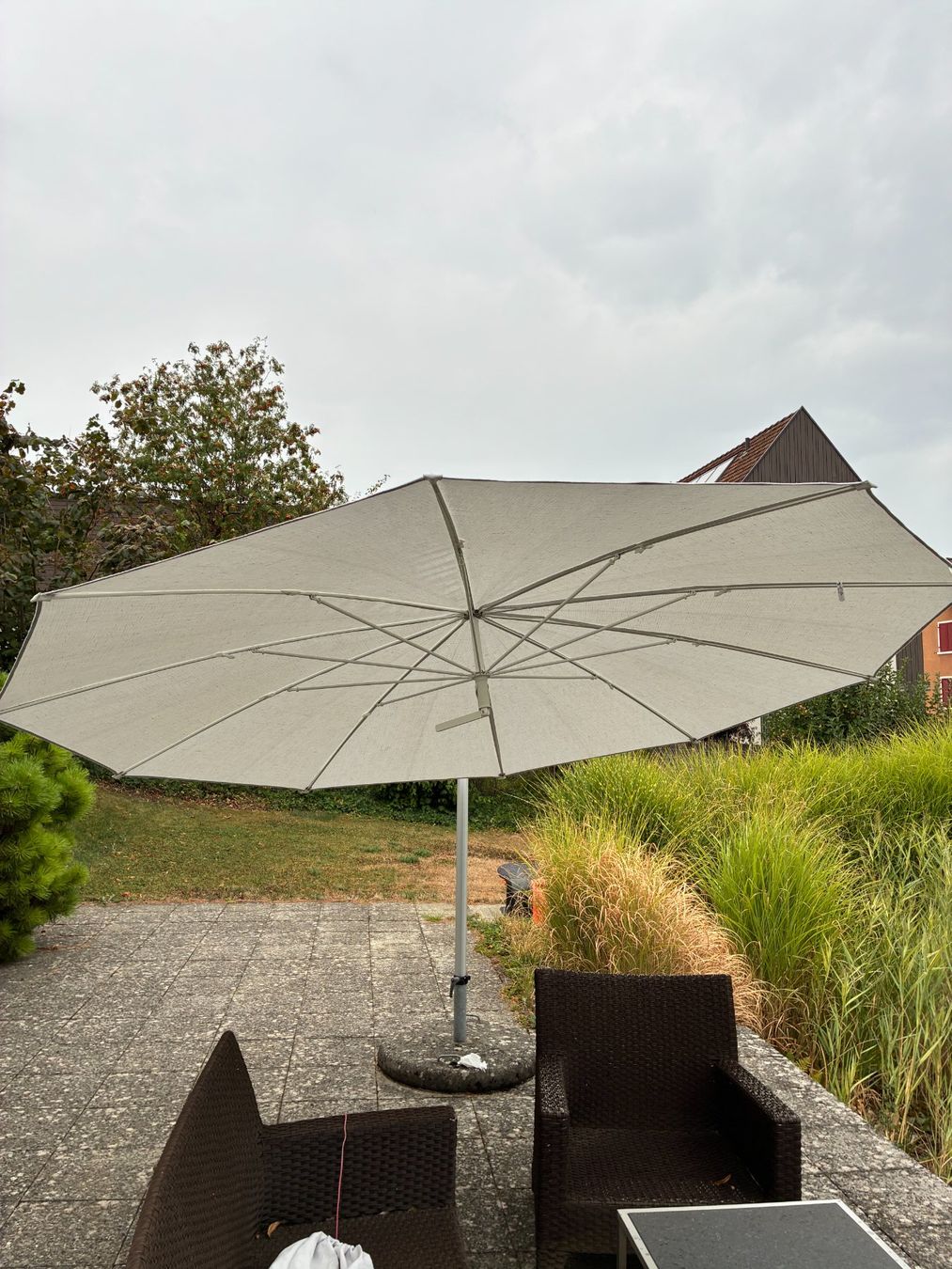 Glatz Ombrelloni: Sonnenschirm 300 cm – Usato da Muttenz venduto da arbo1 1