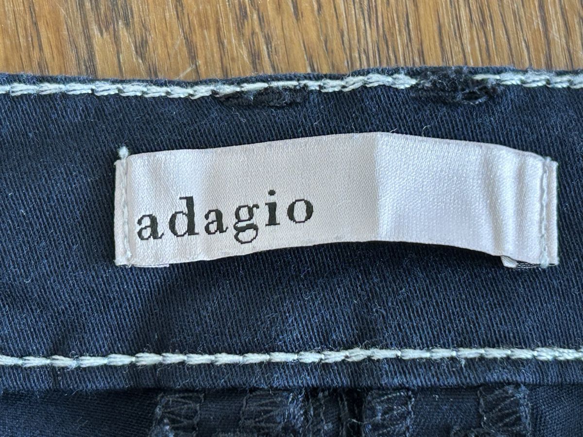 Pantaloni: Adagio Bermuda Shorts Dunkelblau Grösse 40 – Usato da Wolhusen venduto da eve_m6cg 3