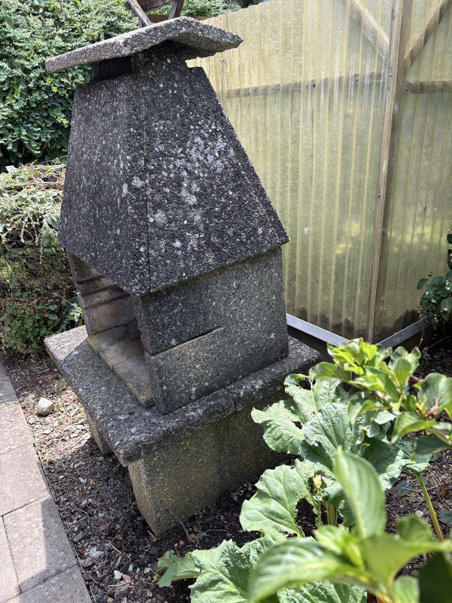 Camini: Kamin Garten Waschbeton – Usato da Rothrist venduto da Shinobi0 3