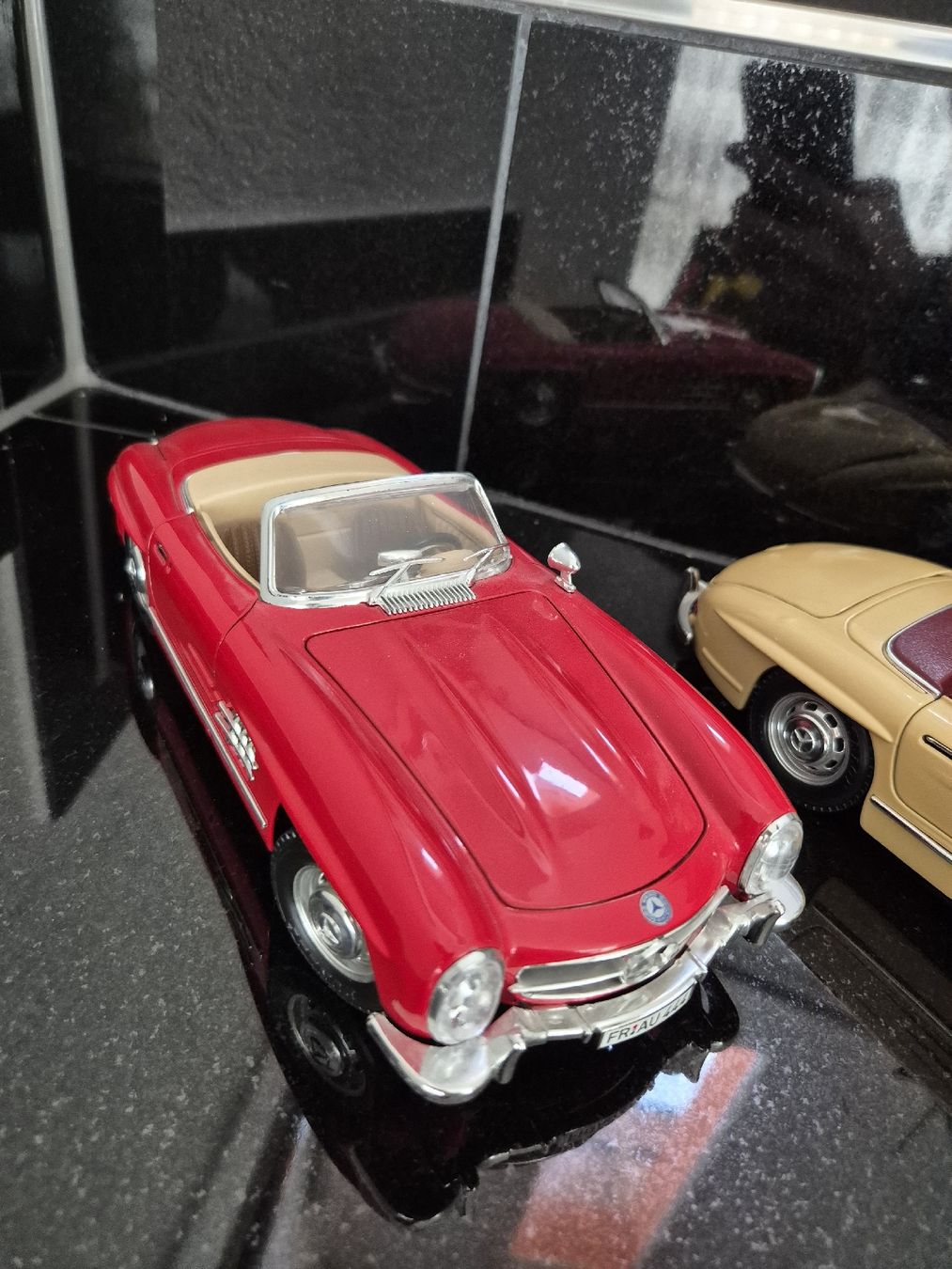 Kit di modellismo & Modellini statici: lot de 3 Mercedes  1/18 – Usato da Mannens venduto da BargainLiquidation 3