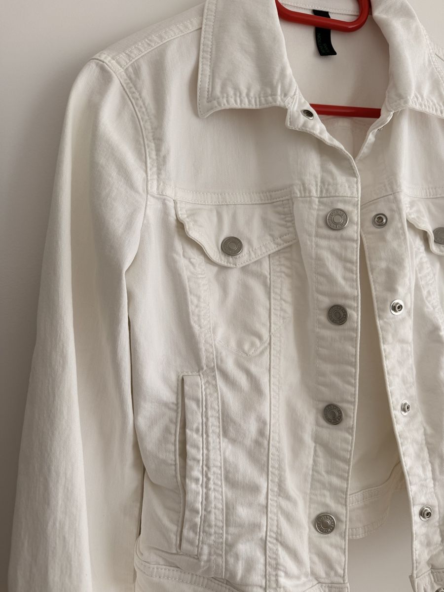 Benetton Giacche: Jeansjacke von Benetton – Usato da Worb venduto da Soben