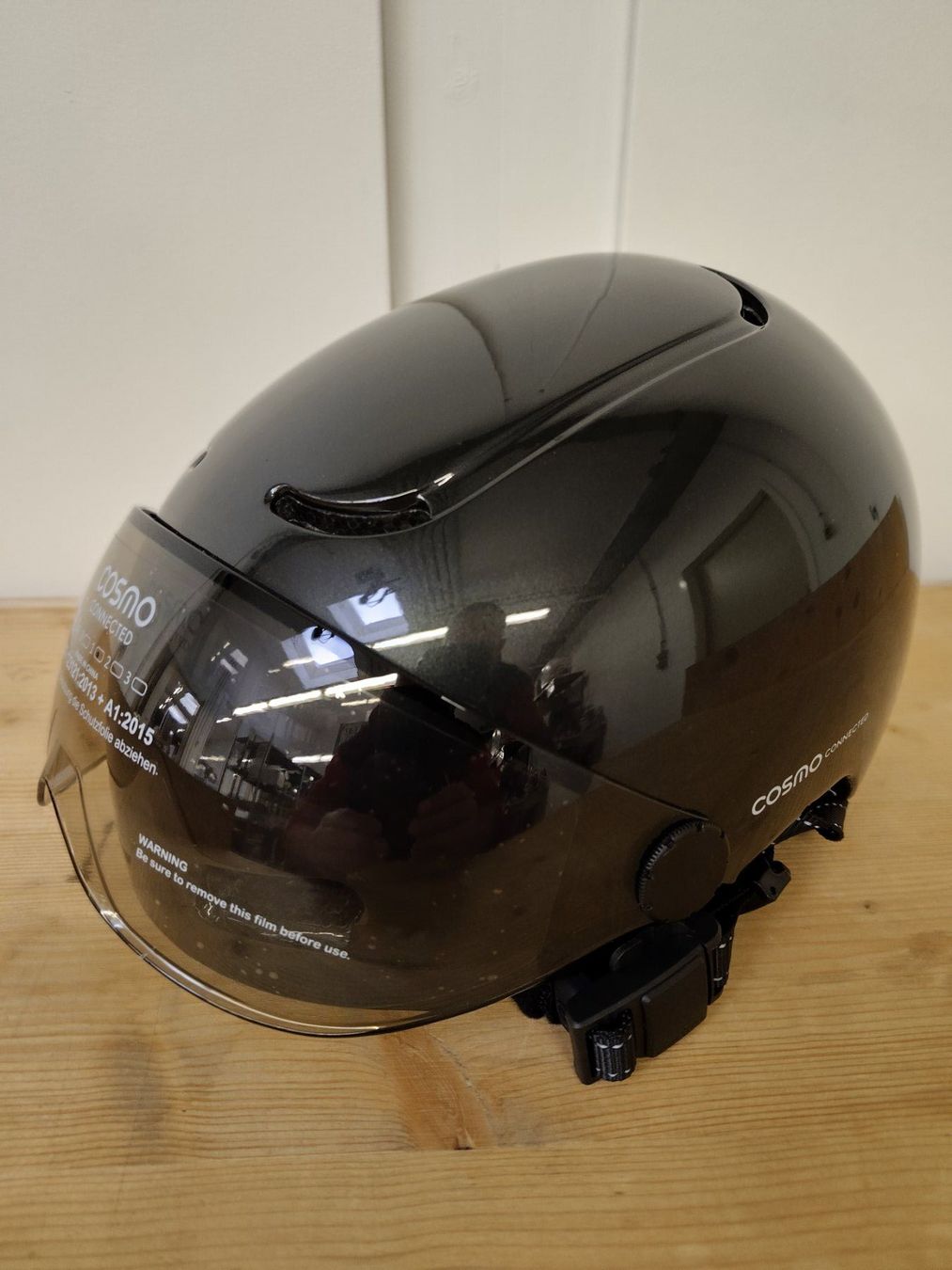 Caschi: Cosmo Connected - Fusion Shiny - Anthrazit Gr. 55 - 60 cm – Nuovo e nell'imballaggio originale da Dällikon venduto da Retouren_Resale