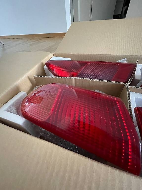 Alfa Romeo Alle Autoersatzteile: Satz Heckleuchte / Rückleuchte original Alfa Romeo 156 – Gebraucht aus Dübendorf von salento87 3