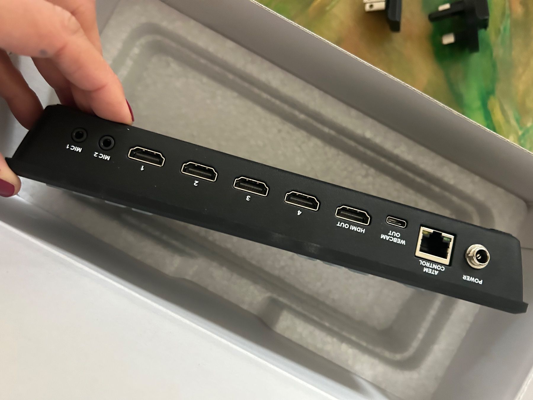 Sistema di controllo: Blackmagic ATEM Mini - Videomischer für Streaming – Nuovo e nell'imballaggio originale da Bern venduto da FreitagsSachen22 2