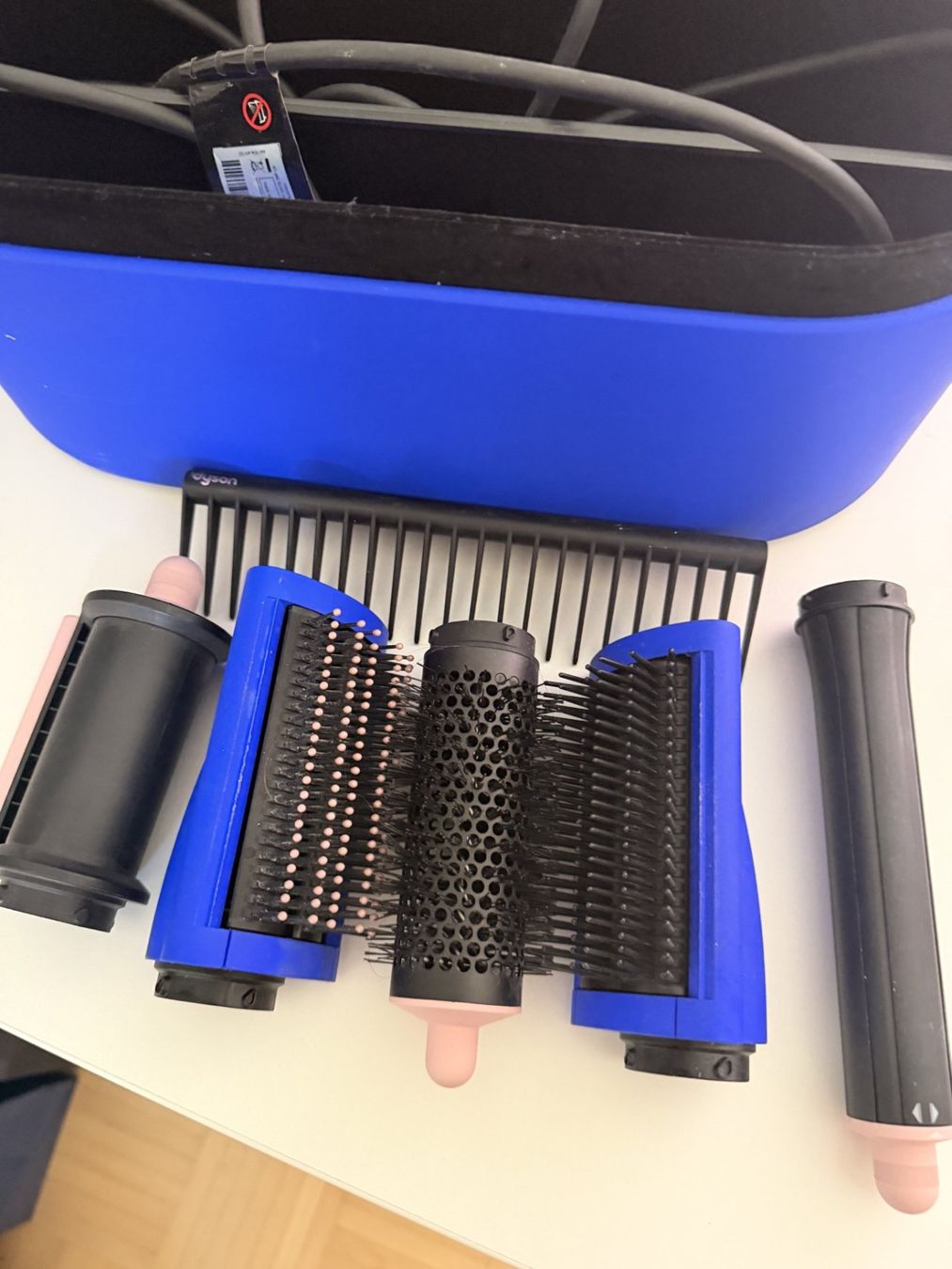 Dyson Piastre & Arricciacapelli: Dyson Airwrap Complete Long Blue Neuwertig – Nuovo (secondo la descrizione) da Frauenfeld venduto da stasella 2