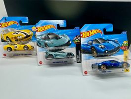 Hot Wheels Car Bundle - Ferrari, Koenigsegg, Pagani