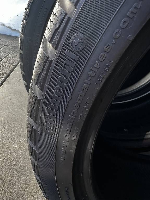 Pneumatici & Ruote complete: 245/35 R19 Winterreifen – Usato da Sursee venduto da gas_8n5t 2
