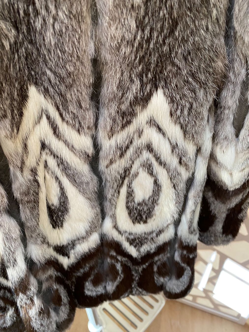 Mäntel: Beautiful vintage fur coat. M – Gebraucht aus Grund b. Gstaad von PlageNeige 6