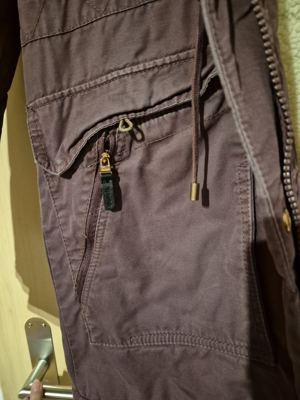 Bench Giacche: Winterjacke von Bench – Usato da Schwanden i. E. venduto da romikh 3