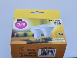 2 ampoules LED spot GU10 3W 3000K état neuf emballage