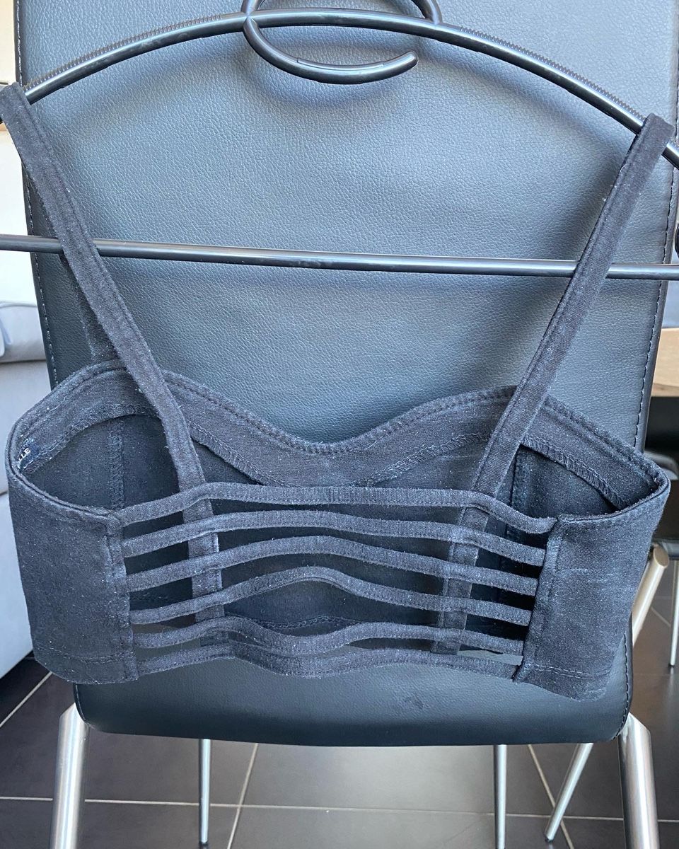 Brandy Melville Top: Top brassière noir Brandy Melville – Usato da Mathod venduto da Alice977 2