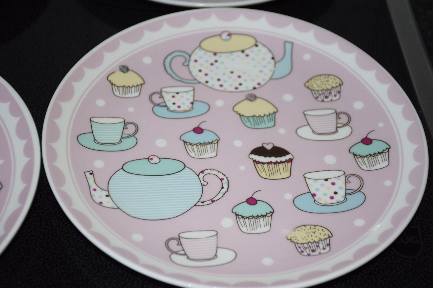 Teller: Set 4 Mittel Teller Cupe Cake Motiv – Gebraucht aus Wetzikon ZH von Wetzicardo25 2