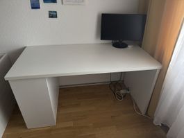 Verkaufe stabilen einwandfreien 2 jg. weissen Schreibtisch